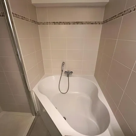 Luxury 3-bedroom With Breathtaking Sea View T28 *